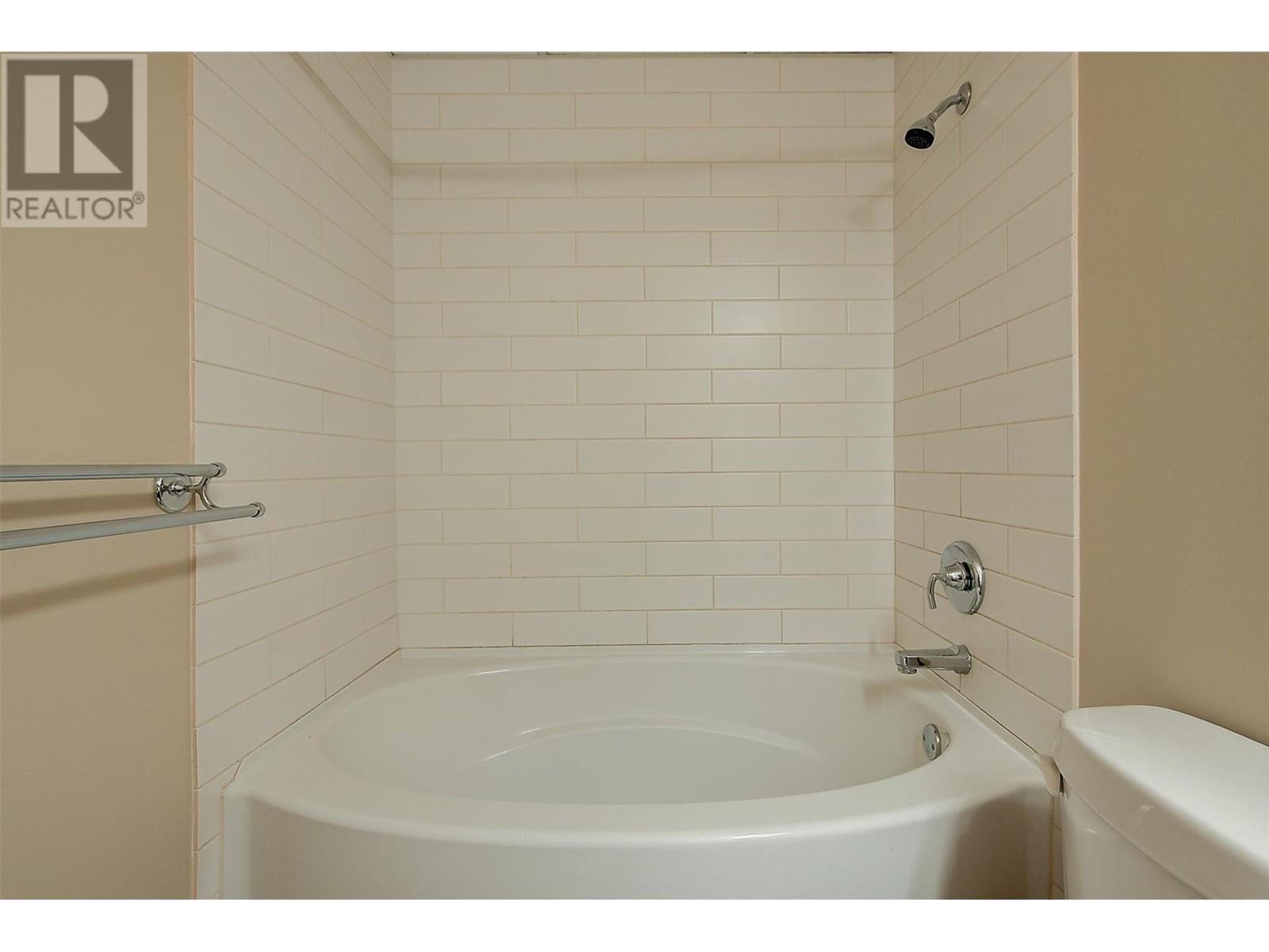 4036 Pritchard Drive N Unit# 3102. West Kelowna, British Columbia