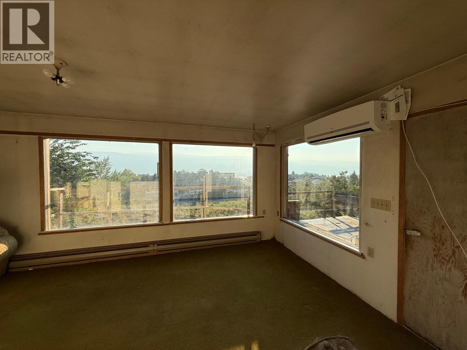 11415 Giants Head Road. Summerland, British Columbia