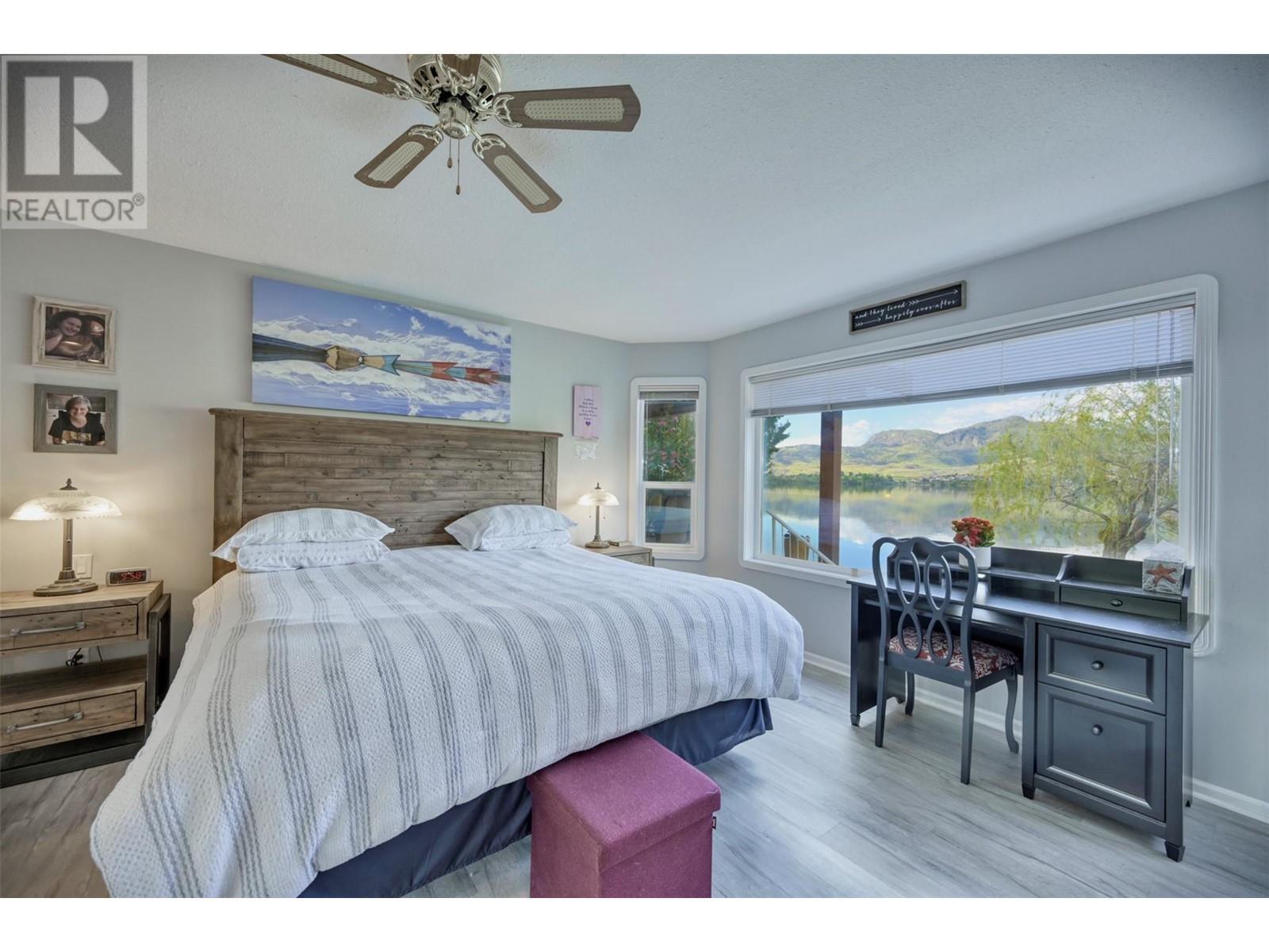 45 Harbour Key Drive. Osoyoos, British Columbia