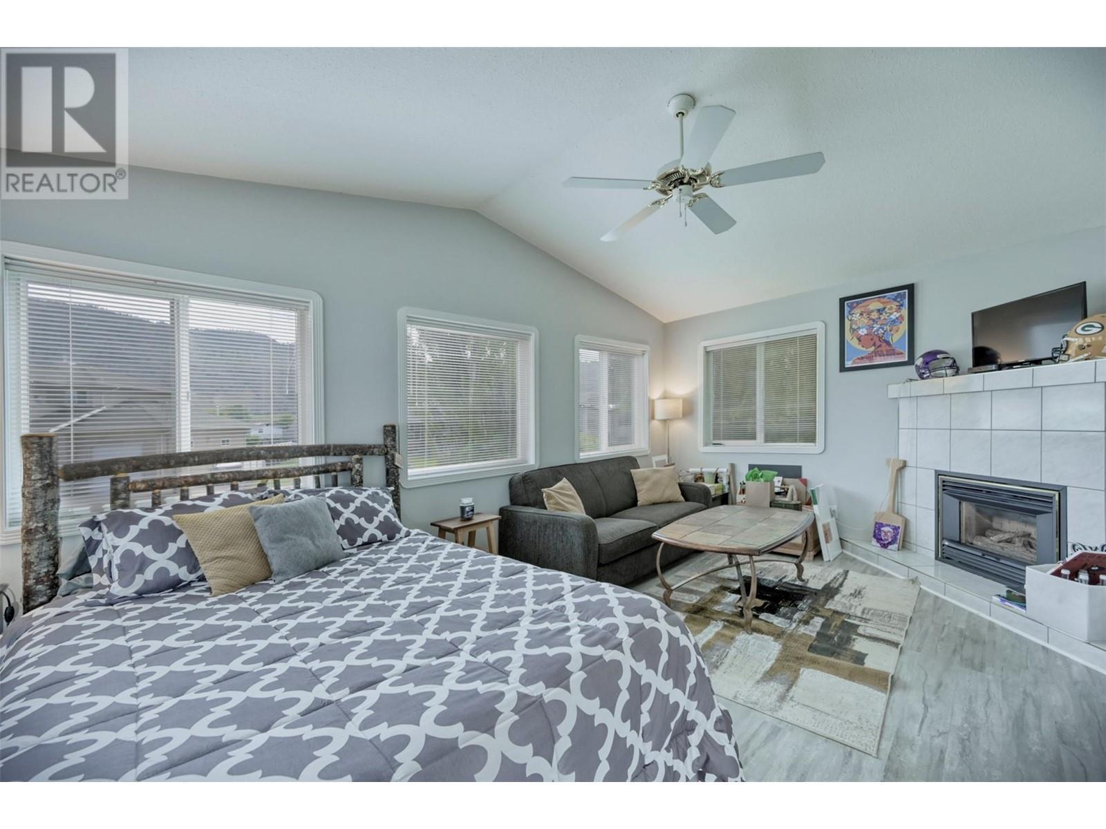 45 Harbour Key Drive. Osoyoos, British Columbia