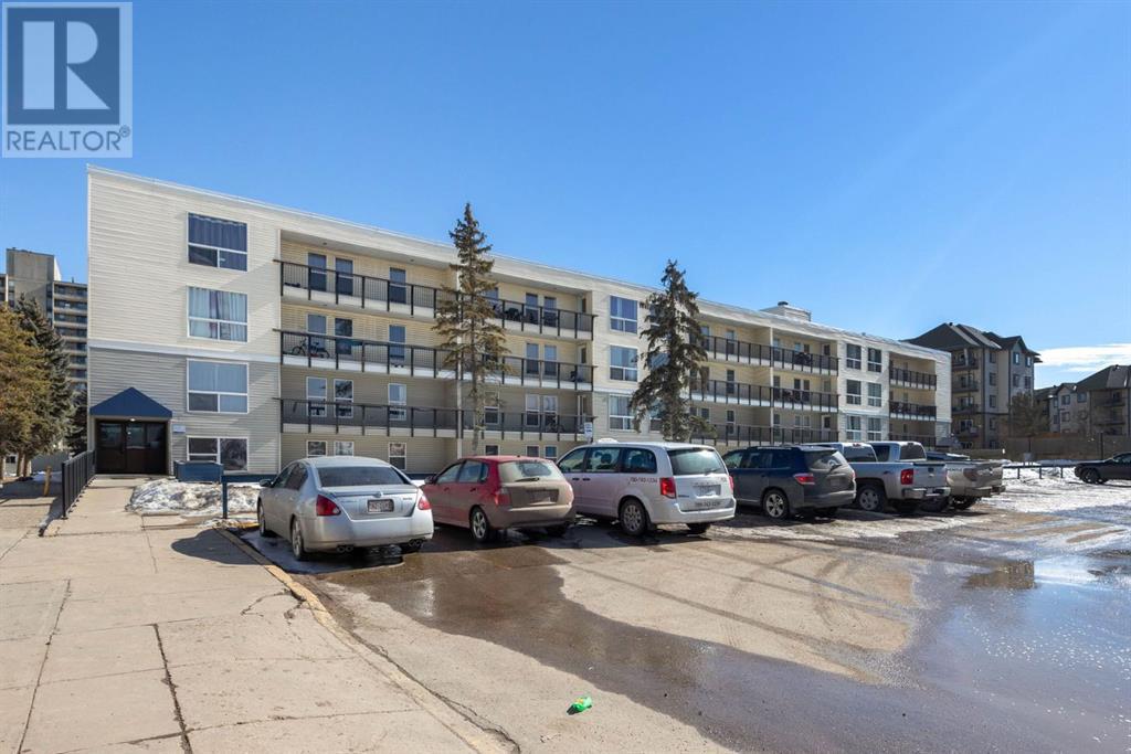 200, 14921 Macdonald Drive, Fort Mcmurray