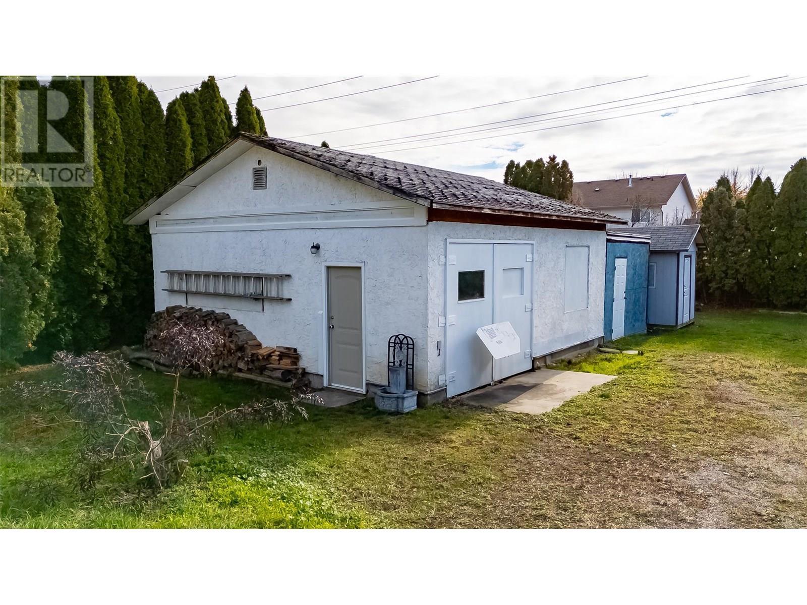 375 Edith Gay Road. Kelowna, British Columbia