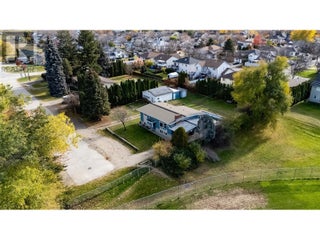 375 Edith Gay Road. Kelowna, British Columbia