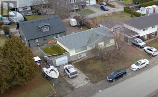 2261 Burnett Street. Kelowna, British Columbia