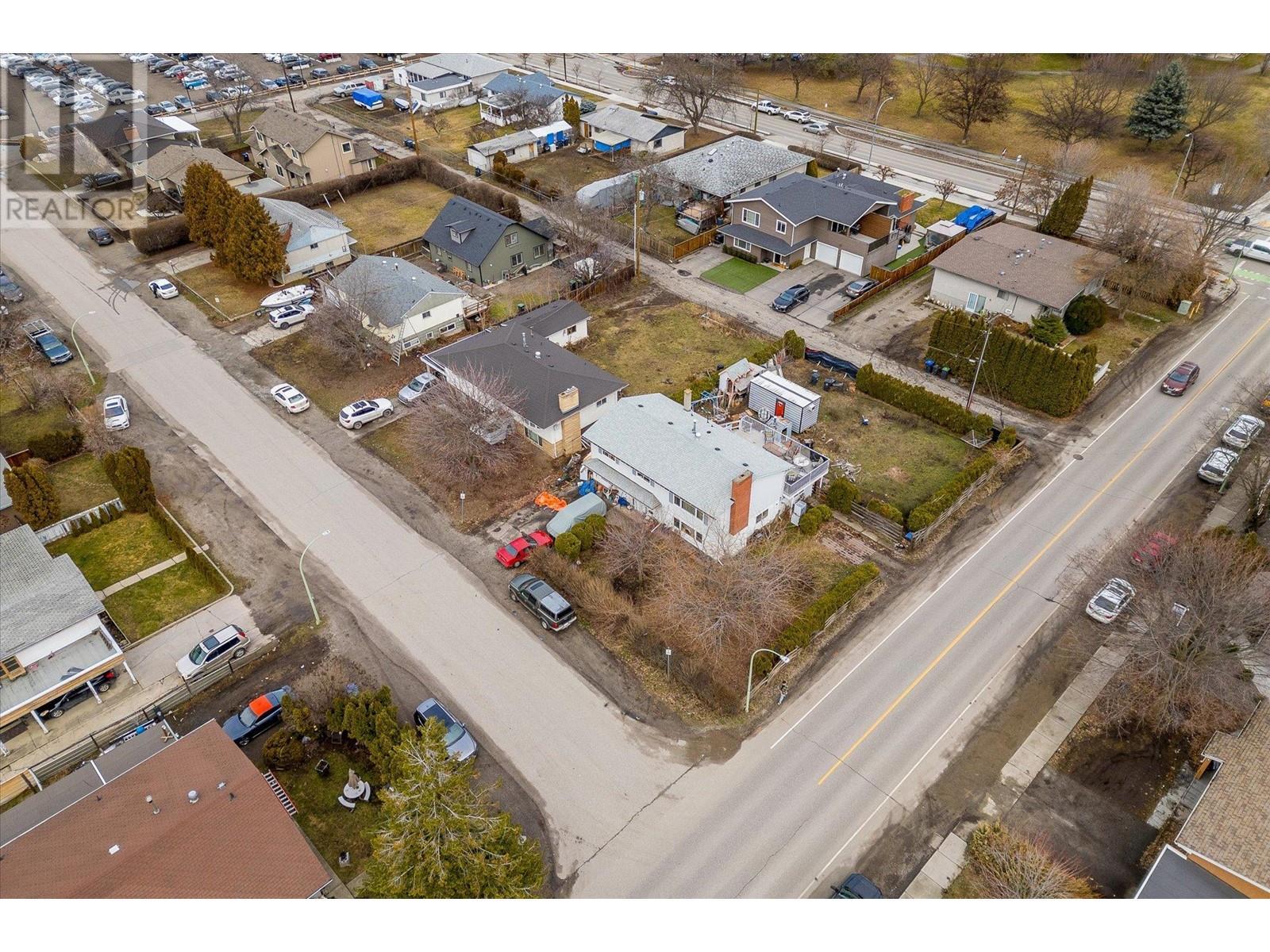 2261 Burnett Street. Kelowna, British Columbia