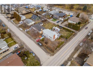 2261 Burnett Street. Kelowna, British Columbia