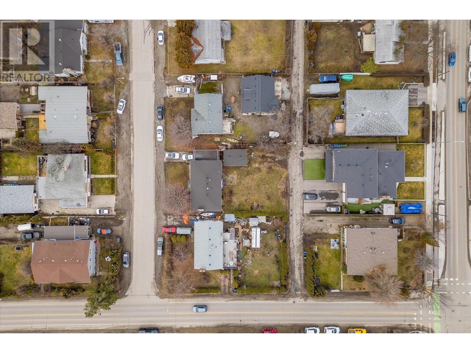 2261 Burnett Street. Kelowna, British Columbia