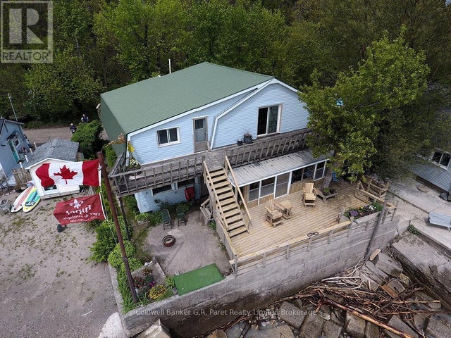 3393 Waneeta Drive, Malahide