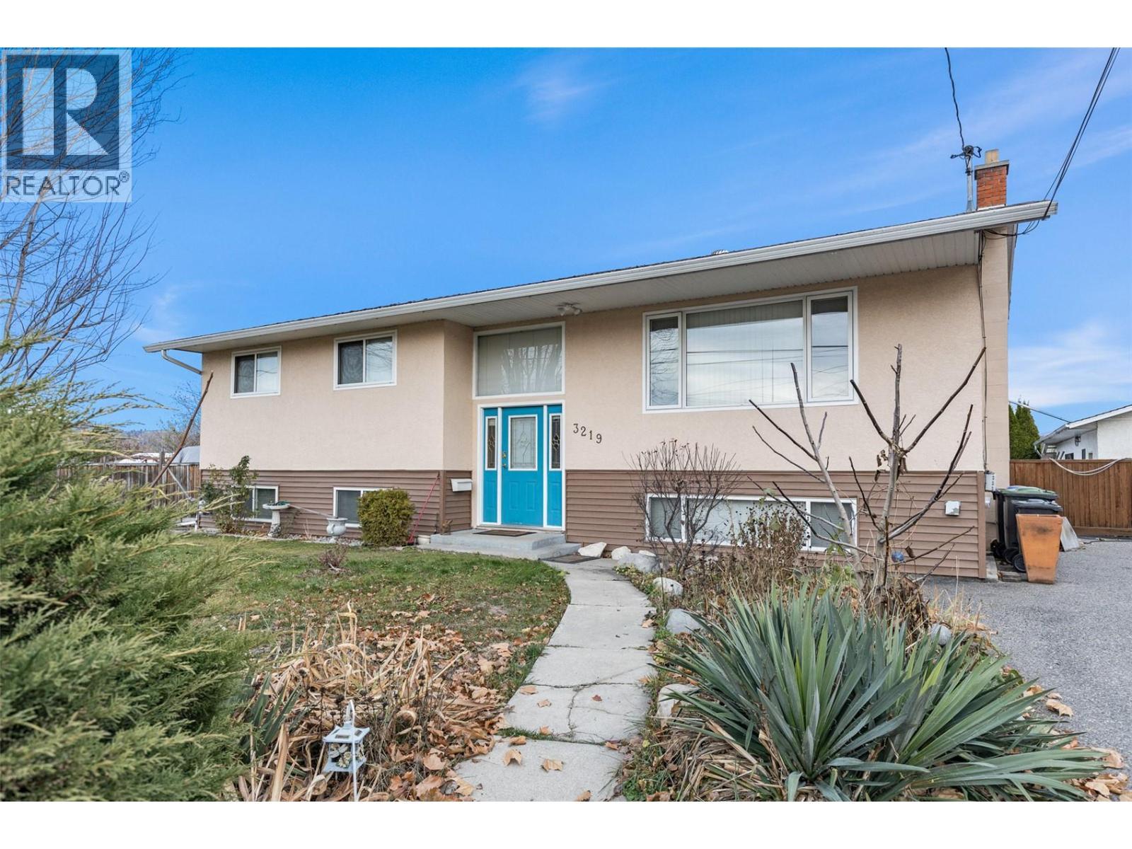 3219 St. Amand Road. Kelowna, British Columbia