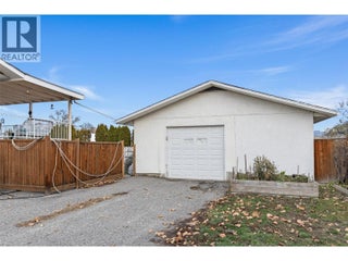 3219 St. Amand Road. Kelowna, British Columbia