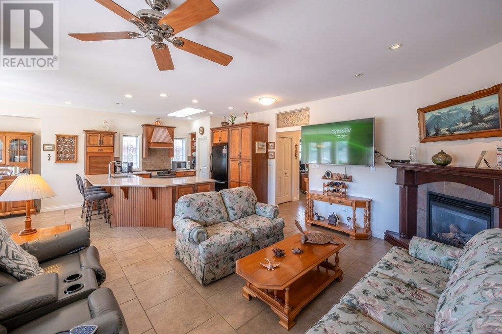 6905 Mountainview Drive. Oliver, British Columbia