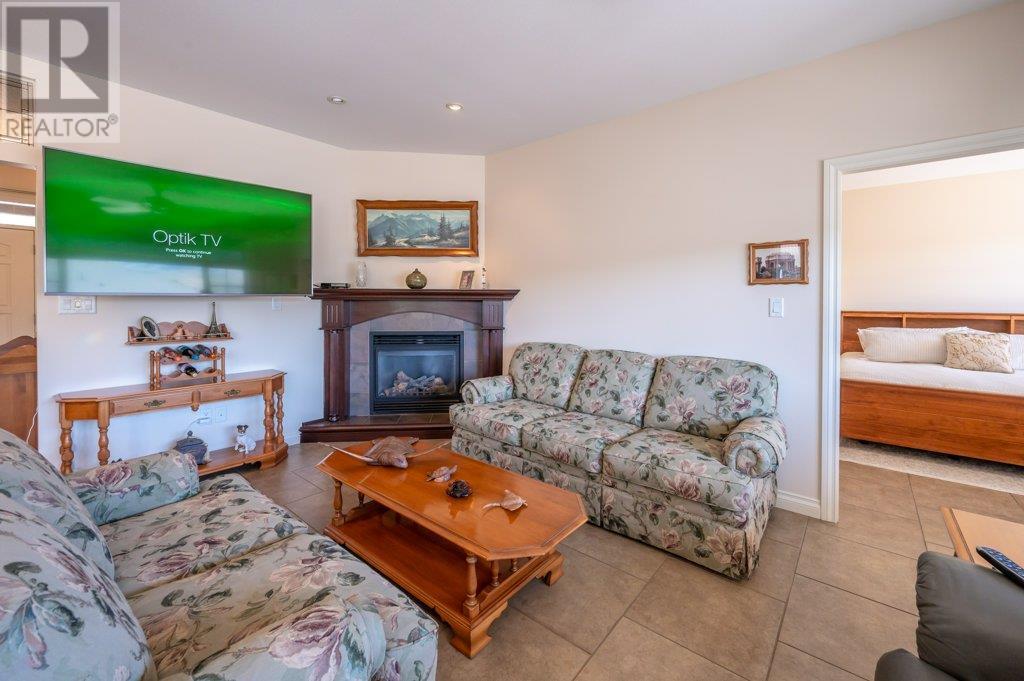 6905 Mountainview Drive. Oliver, British Columbia