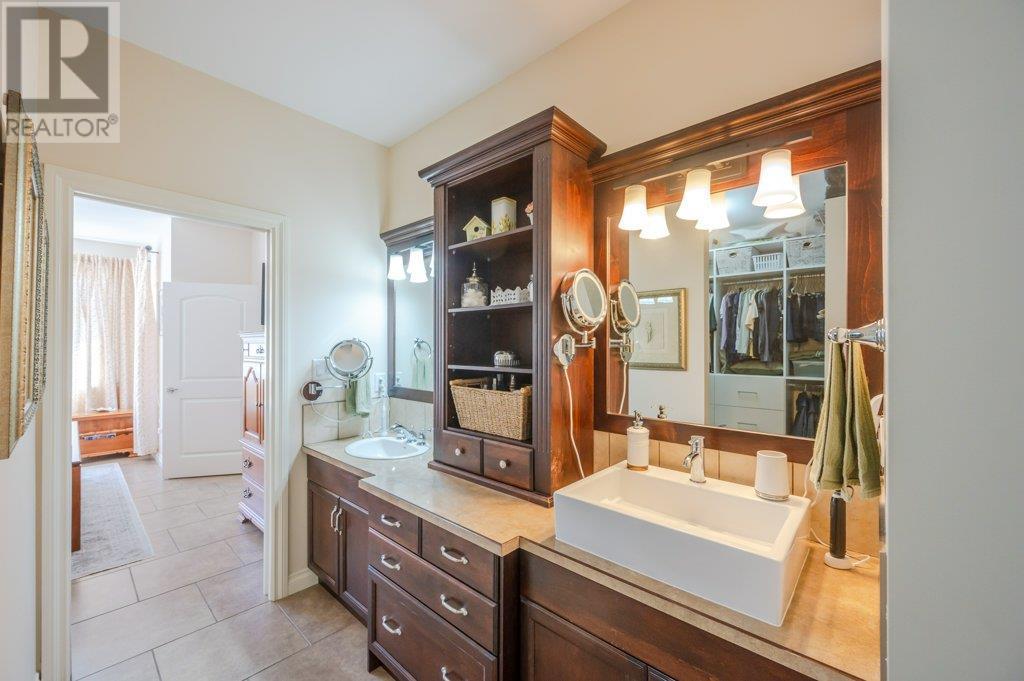 6905 Mountainview Drive. Oliver, British Columbia