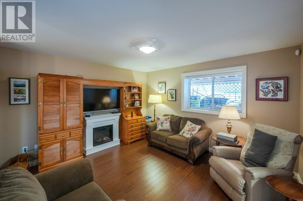 6905 Mountainview Drive. Oliver, British Columbia