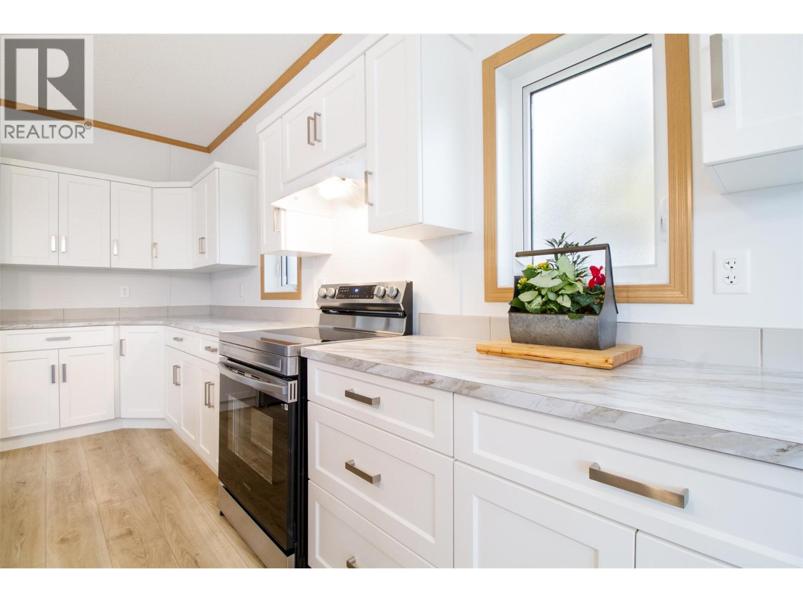 1204 Maplewood Street Unit# 19. Revelstoke, British Columbia