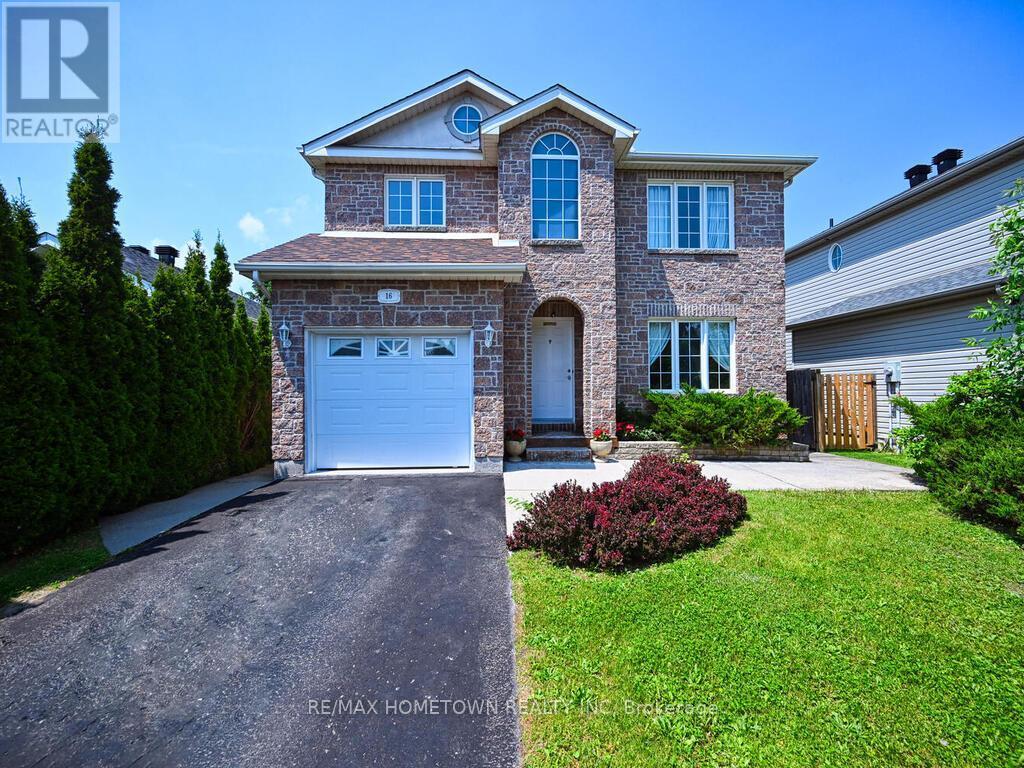 16 Regency Place, Brockville