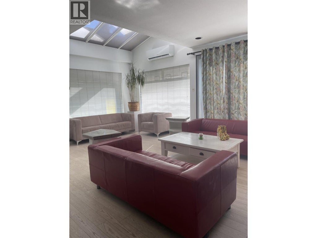 757 W 52nd Avenue, Vancouver