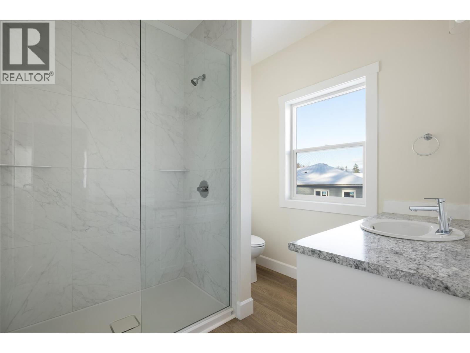 806 Cliff Avenue Unit# 102. Enderby, British Columbia