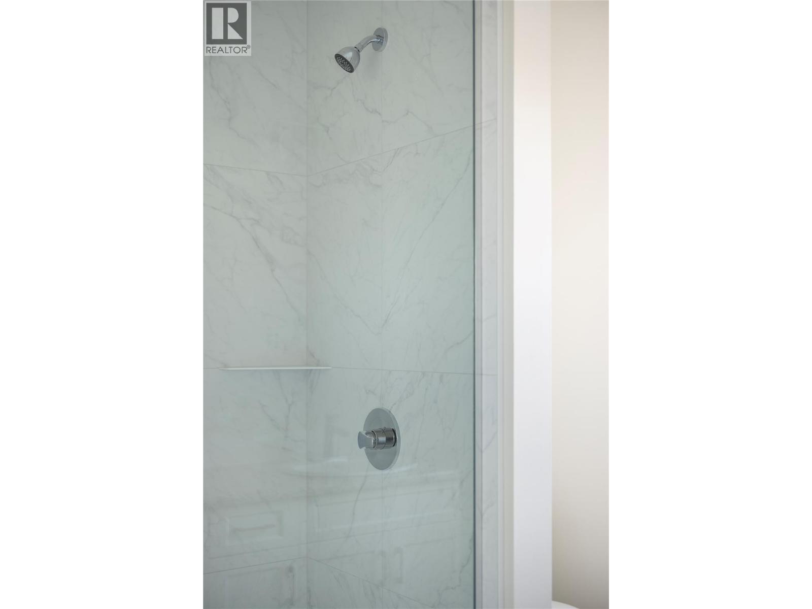 806 Cliff Avenue Unit# 102. Enderby, British Columbia