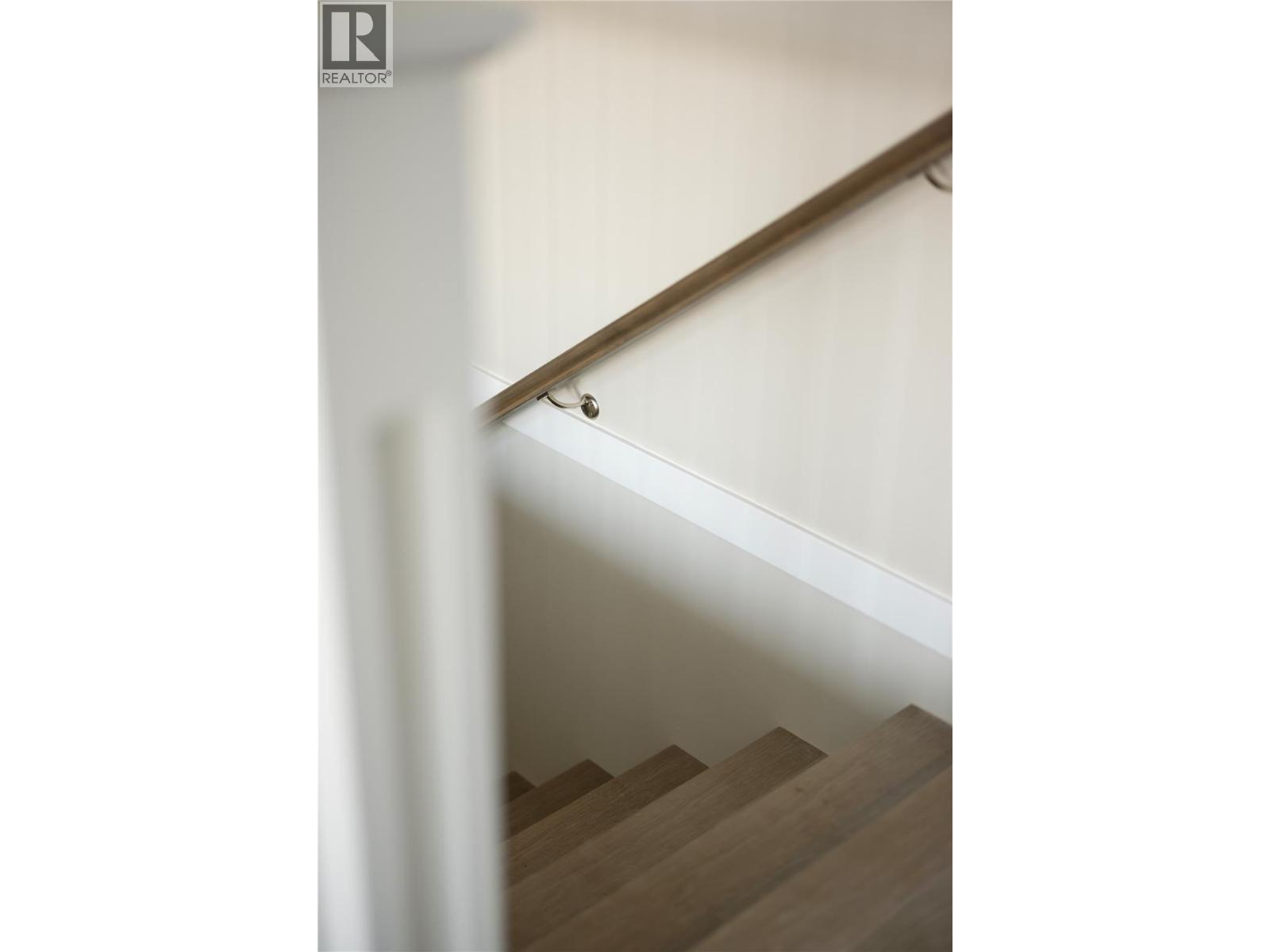 806 Cliff Avenue Unit# 102. Enderby, British Columbia