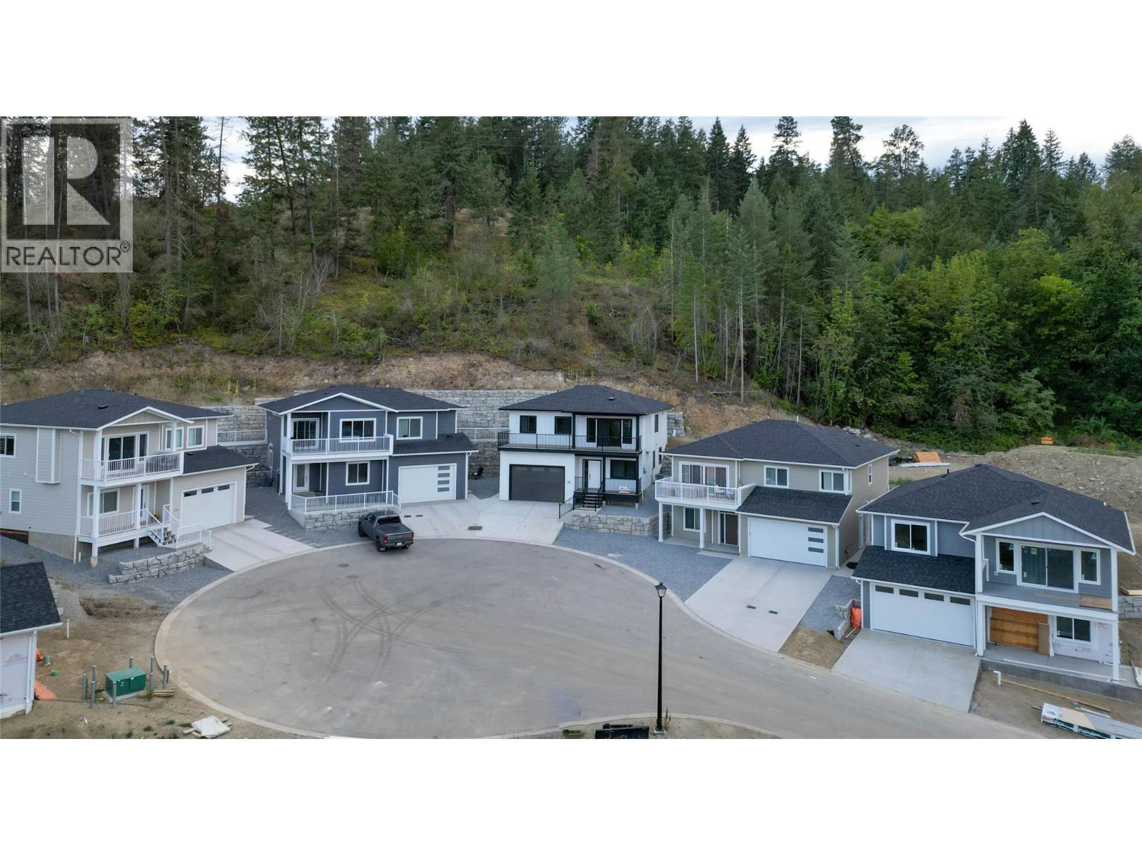 806 Cliff Avenue Unit# 102. Enderby, British Columbia