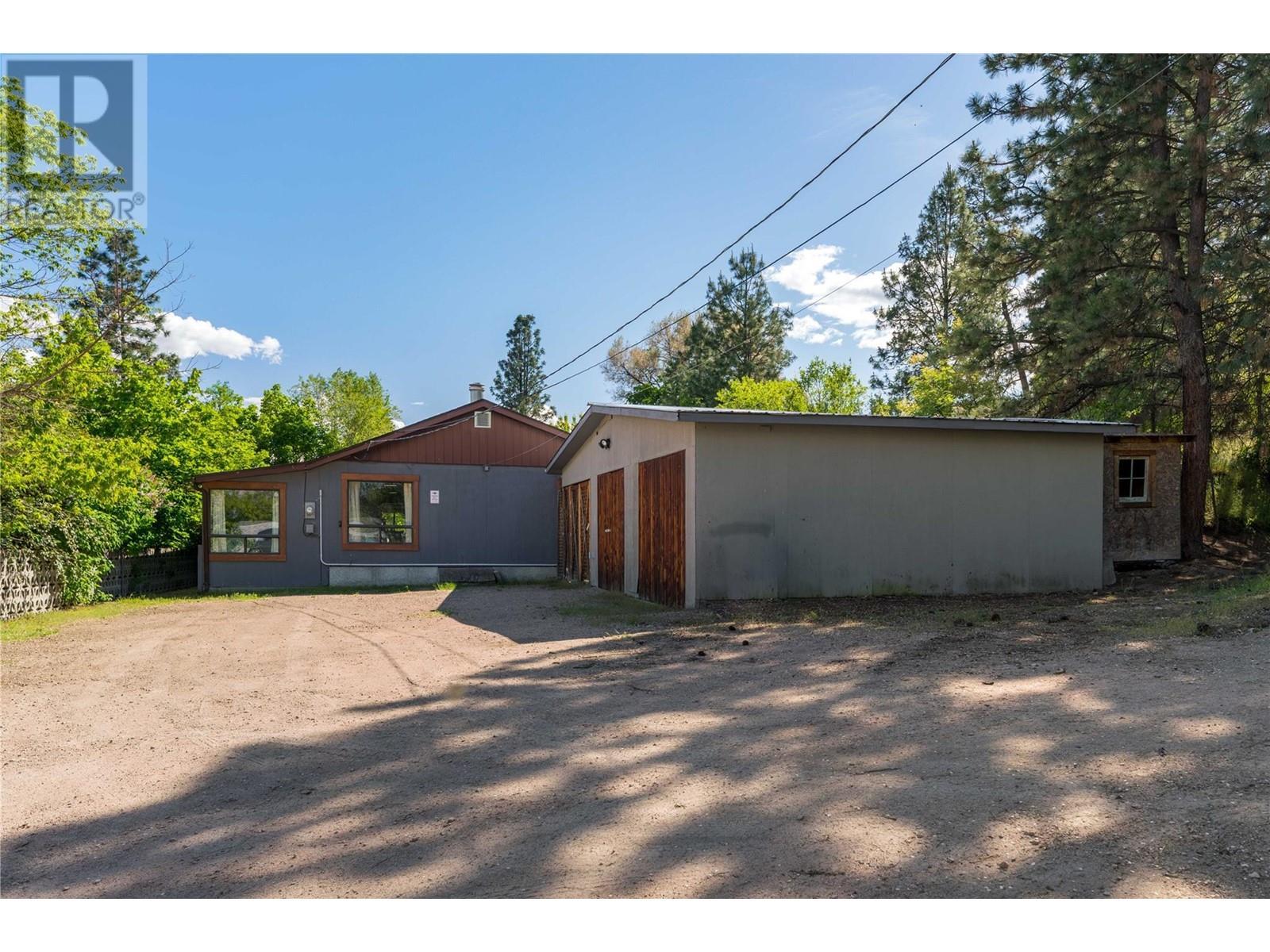 10286 Newene Road. Lake Country, British Columbia