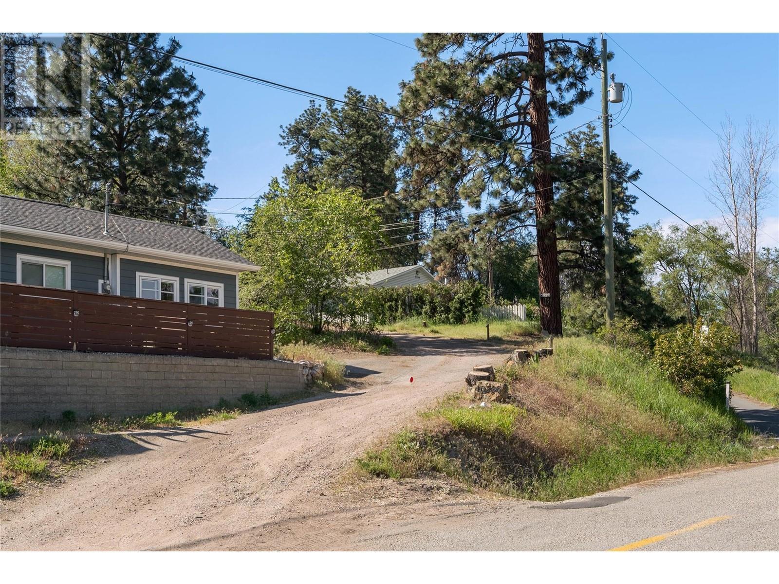 10286 Newene Road. Lake Country, British Columbia