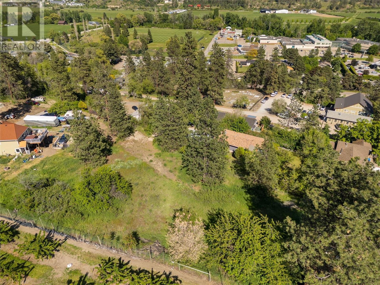 10286 Newene Road. Lake Country, British Columbia