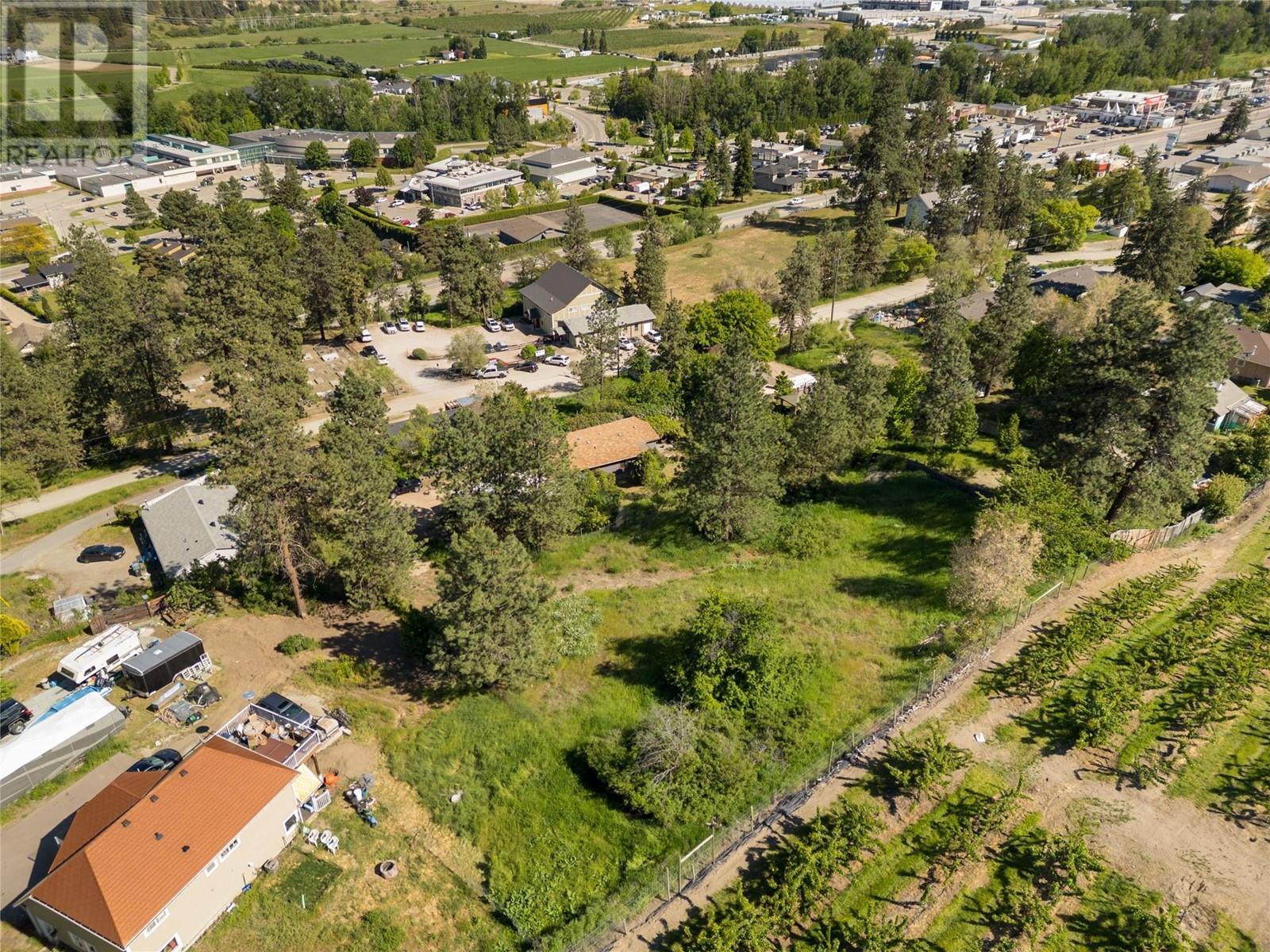 10286 Newene Road. Lake Country, British Columbia