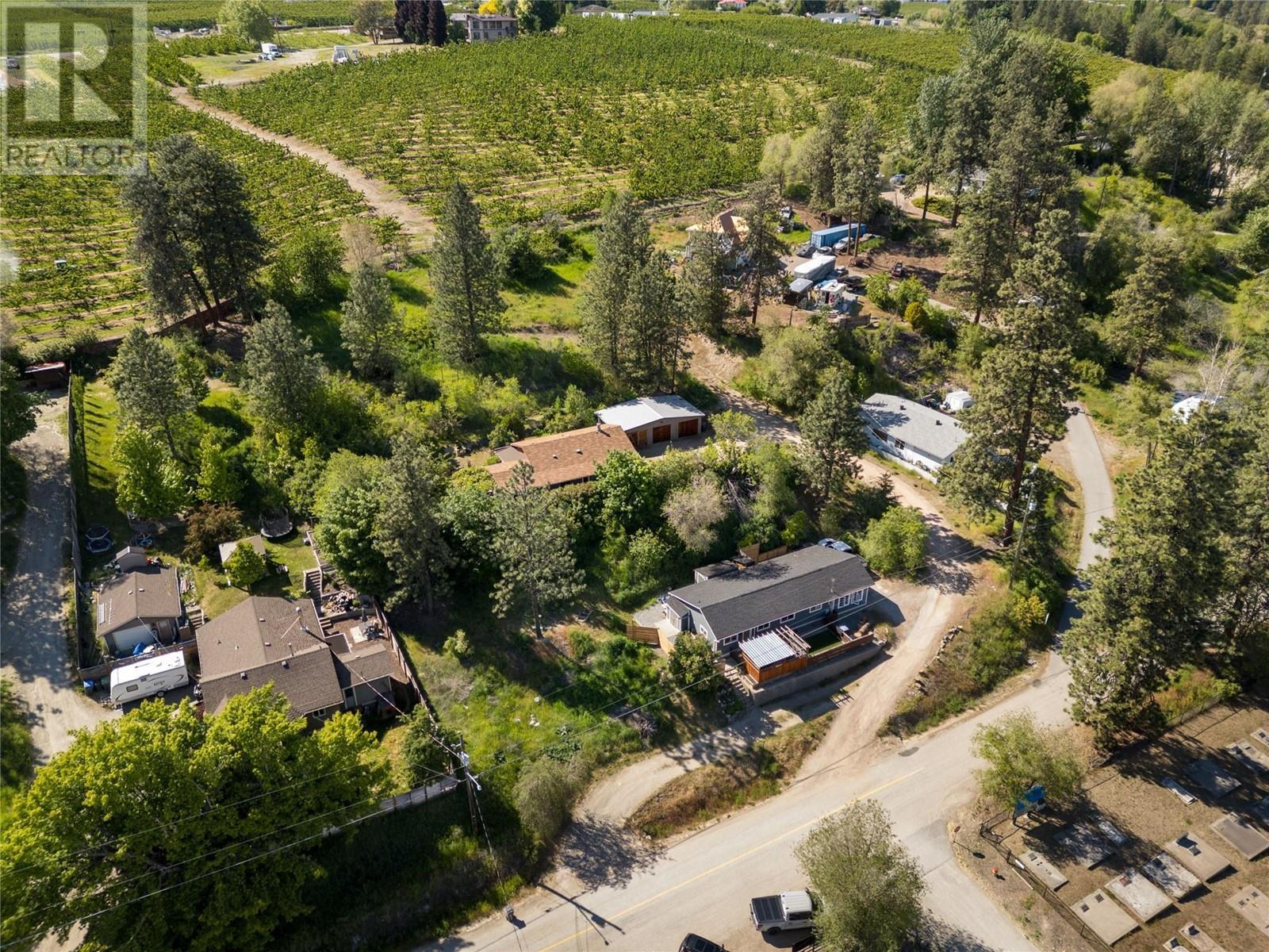 10286 Newene Road. Lake Country, British Columbia