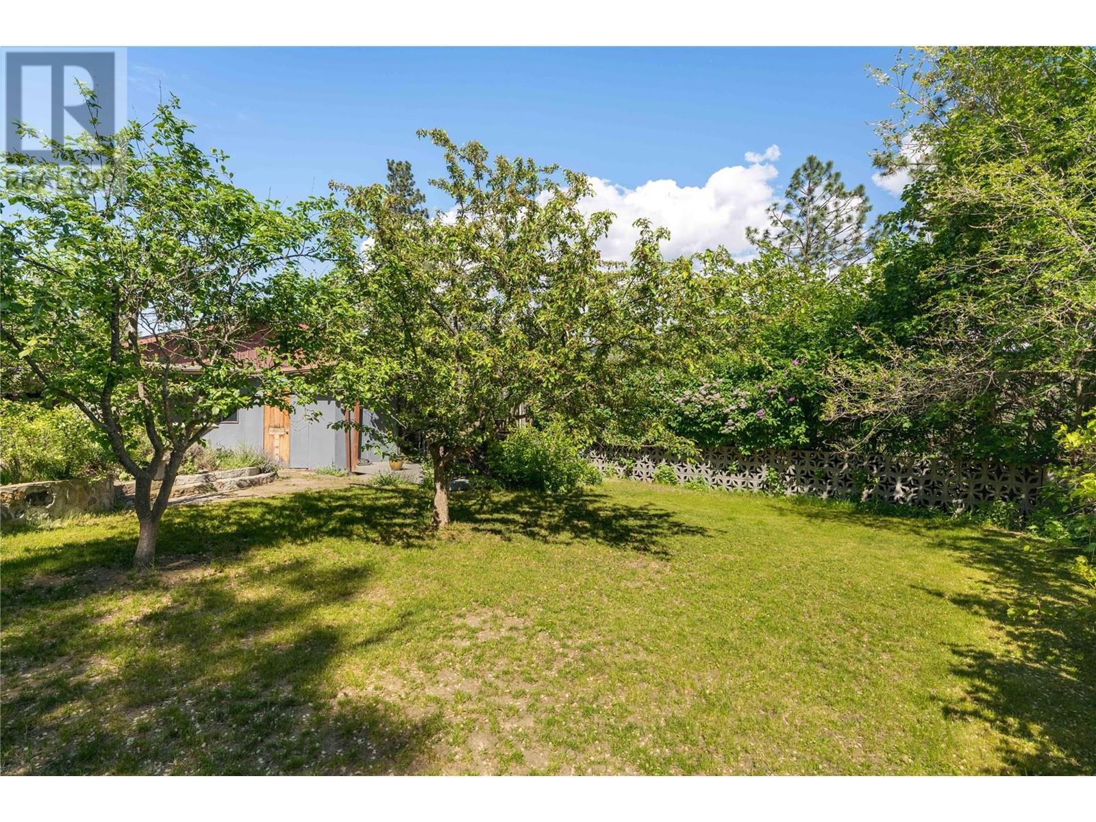 10286 Newene Road. Lake Country, British Columbia