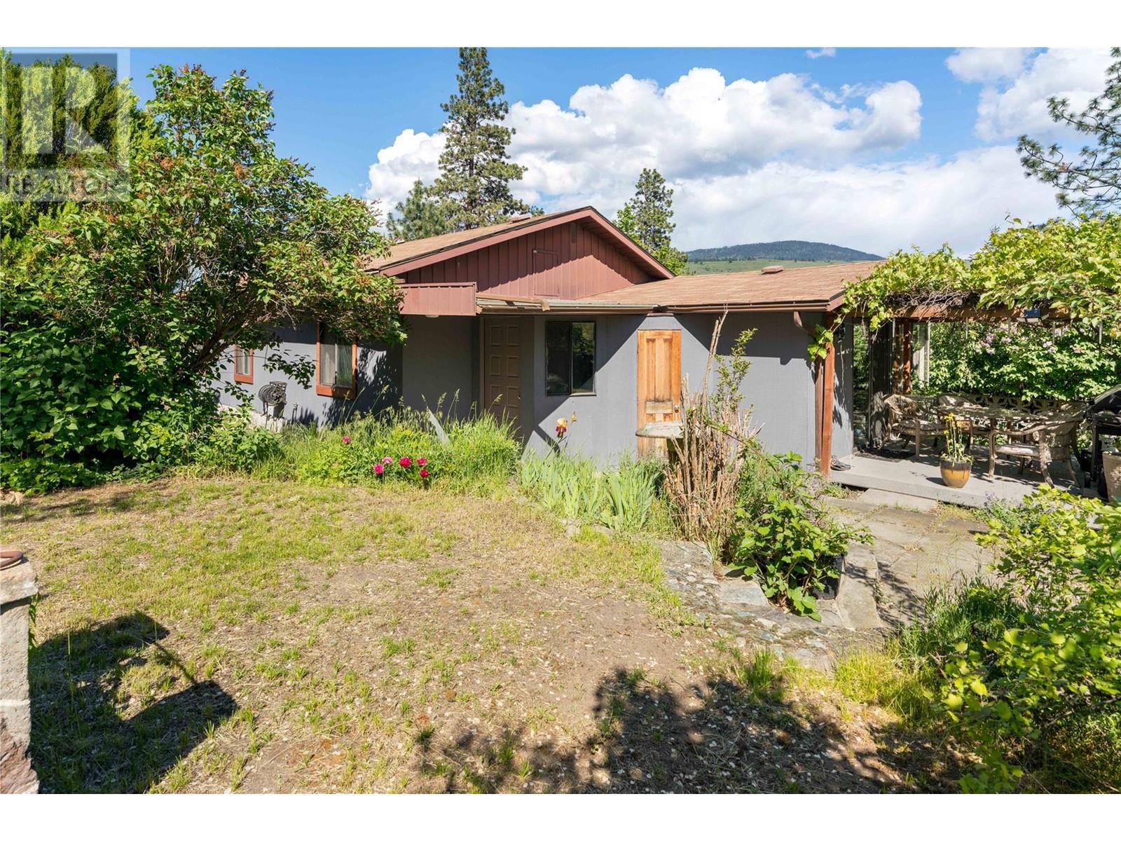 10286 Newene Road. Lake Country, British Columbia
