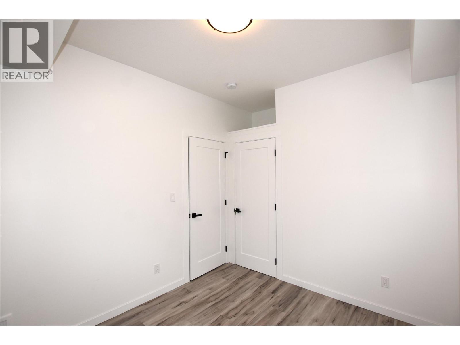 592 Nighthawk Avenue. Vernon, British Columbia