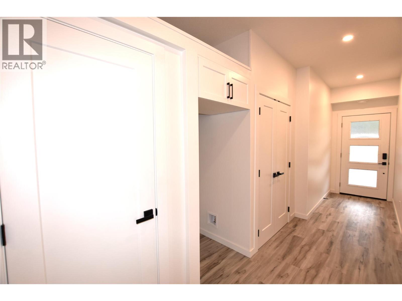 592 Nighthawk Avenue. Vernon, British Columbia