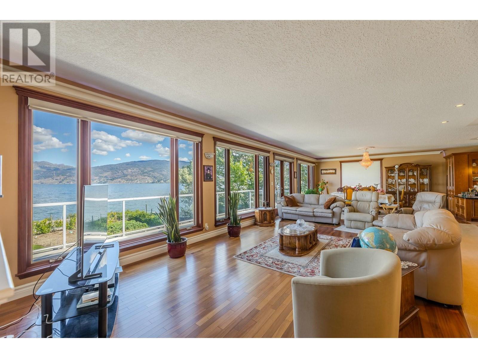 2350 Landry Crescent. Summerland, British Columbia