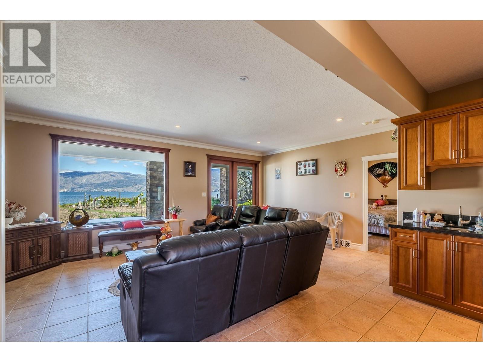 2350 Landry Crescent. Summerland, British Columbia