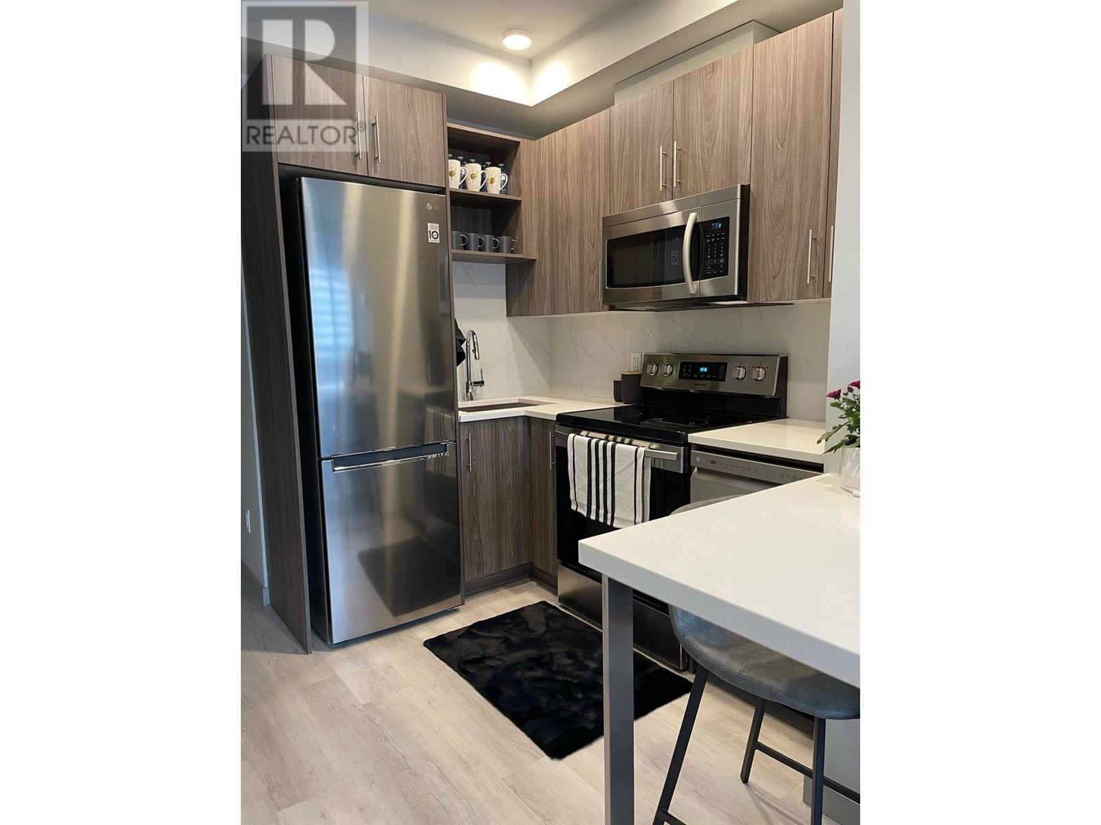 345 Dougall Road N Unit# 215. Kelowna, British Columbia