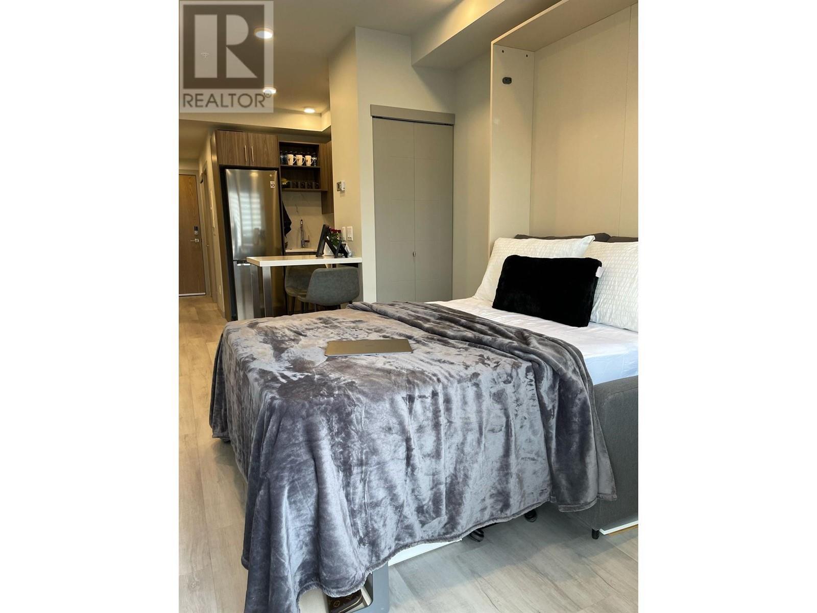 345 Dougall Road N Unit# 215. Kelowna, British Columbia