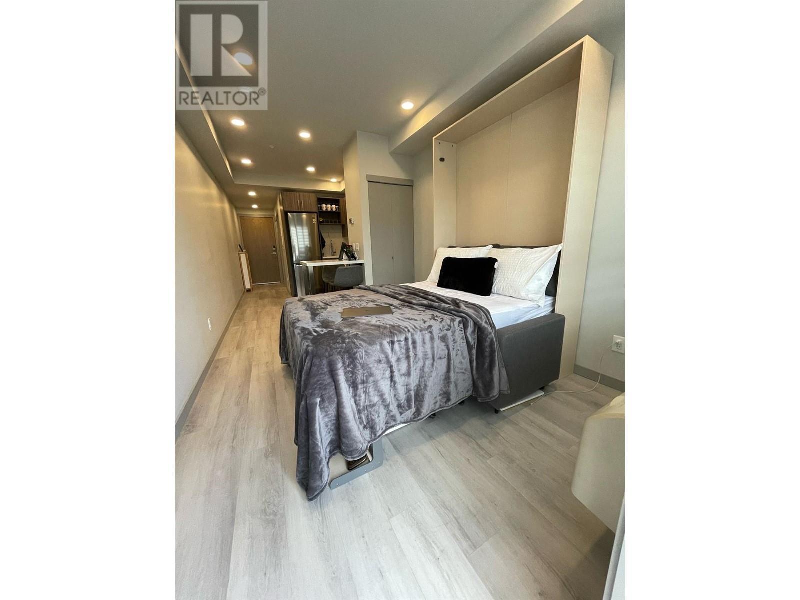 345 Dougall Road N Unit# 215. Kelowna, British Columbia