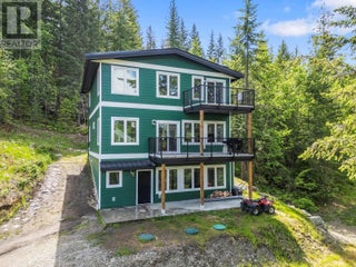5064 Ridge Road. Eagle Bay, British Columbia