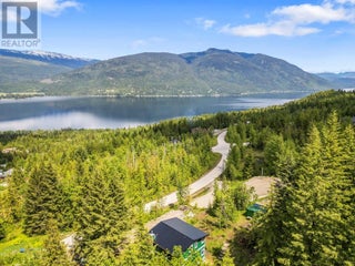 5064 Ridge Road. Eagle Bay, British Columbia