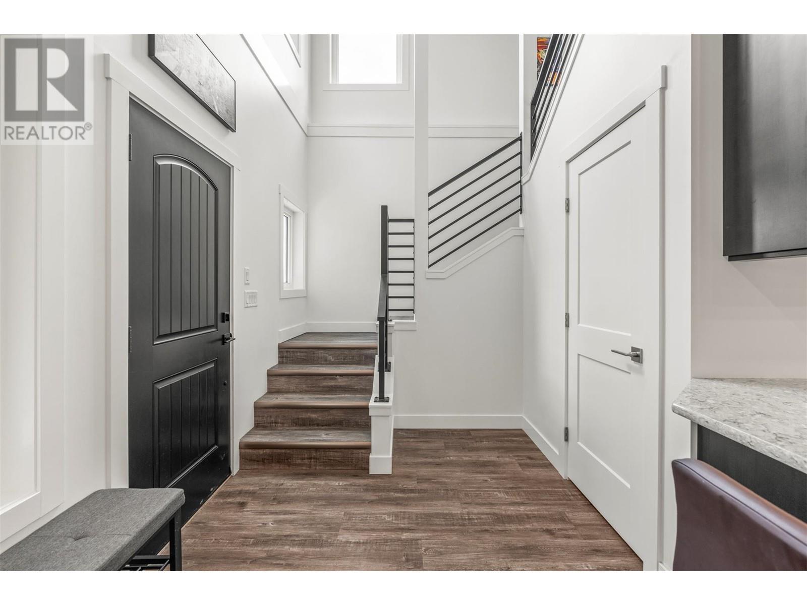 5064 Ridge Road. Eagle Bay, British Columbia