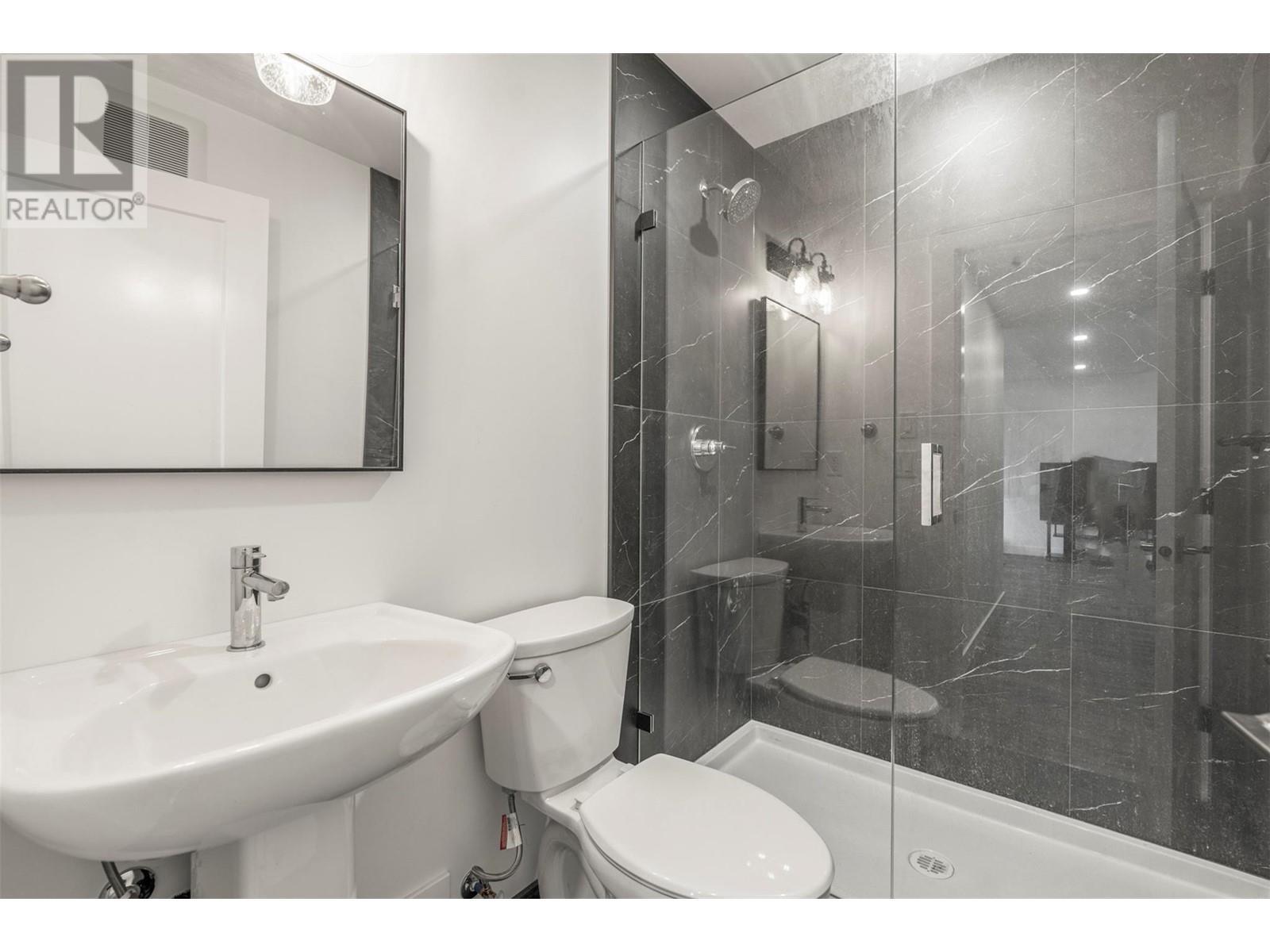 5064 Ridge Road. Eagle Bay, British Columbia