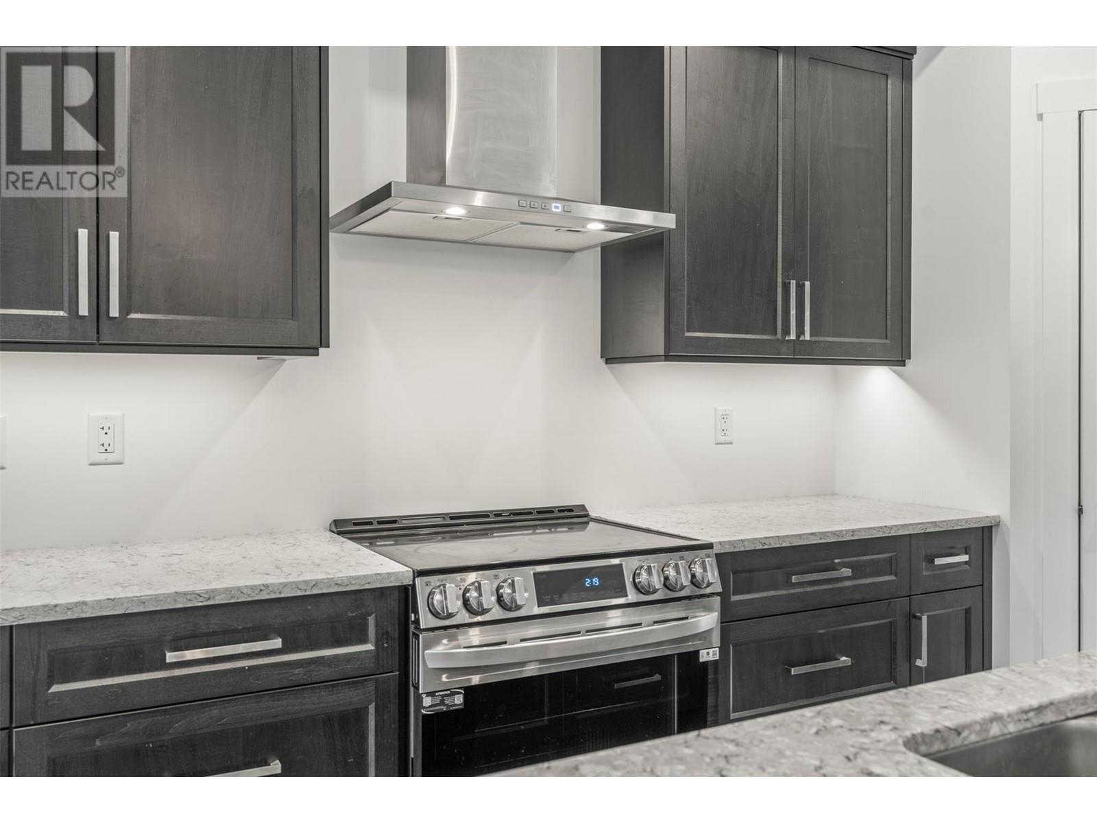 5064 Ridge Road. Eagle Bay, British Columbia