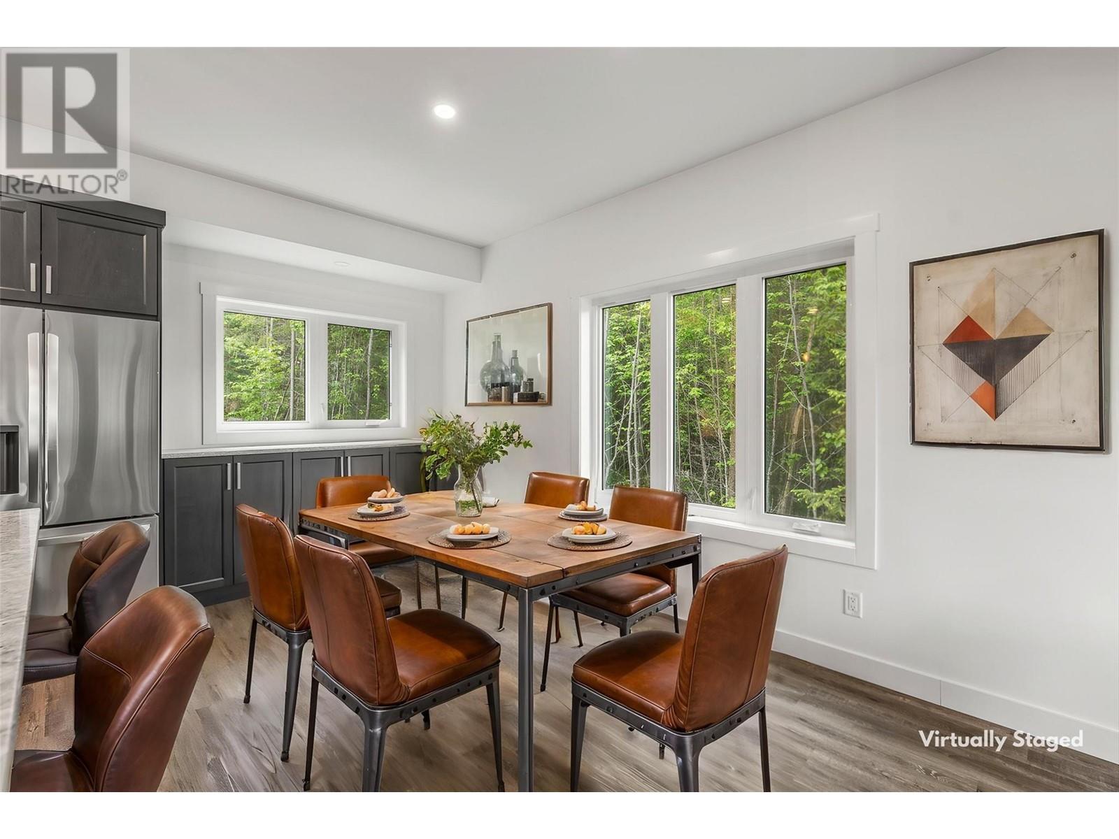 5064 Ridge Road. Eagle Bay, British Columbia