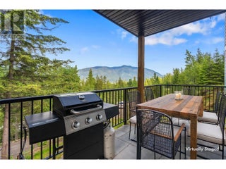 5064 Ridge Road. Eagle Bay, British Columbia