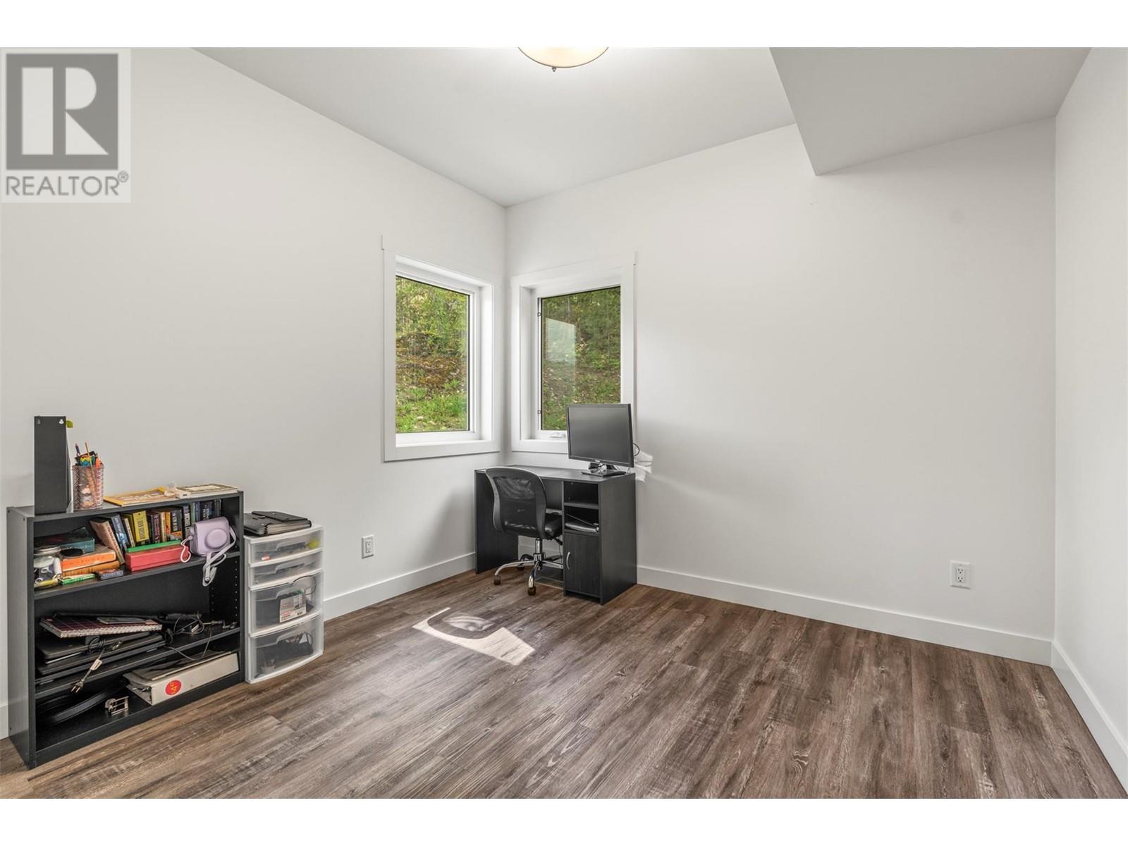 5064 Ridge Road. Eagle Bay, British Columbia