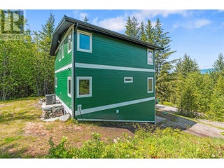 5064 Ridge Road. Eagle Bay, British Columbia