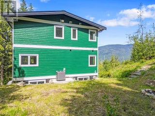 5064 Ridge Road. Eagle Bay, British Columbia