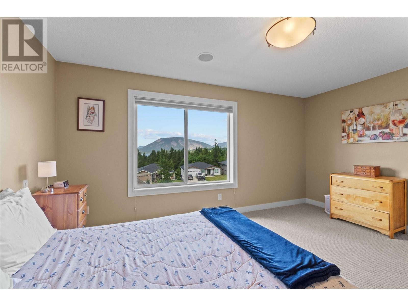 1431 Auto Road Se Unit# 4. Salmon Arm, British Columbia